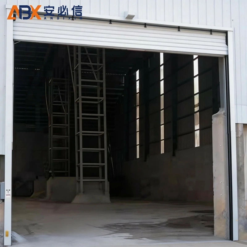 阿勒泰高速堆积门